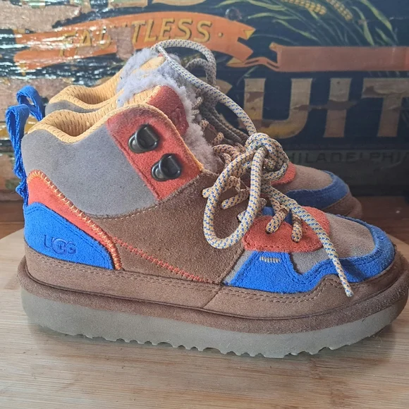 UGG Sneakers, Kid Size 13, Highland Hi Heritage, Brown Suede, Lace Up Booties - Picture 3 of 13